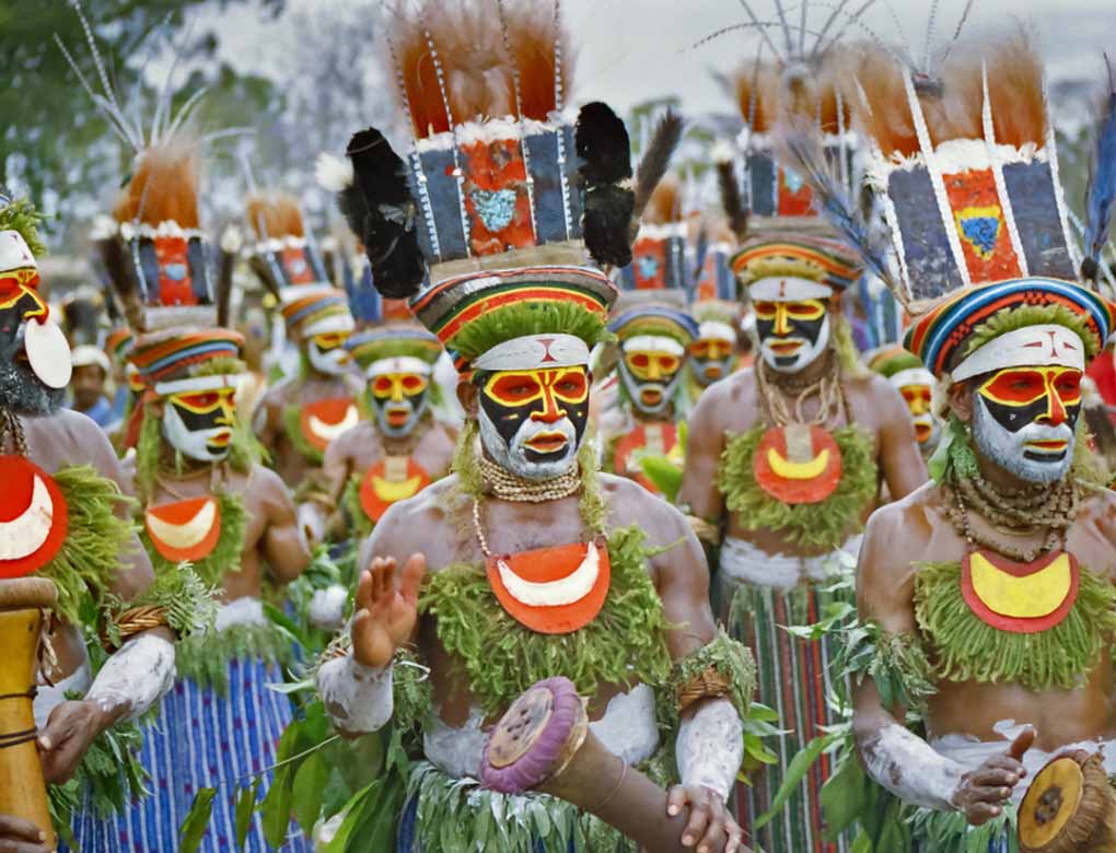 Photo of papua new guinea tribes in their costume